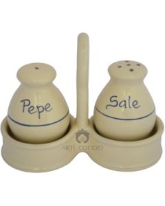 Kombiniertes Set Mit Salz Und Pfefferstreuer